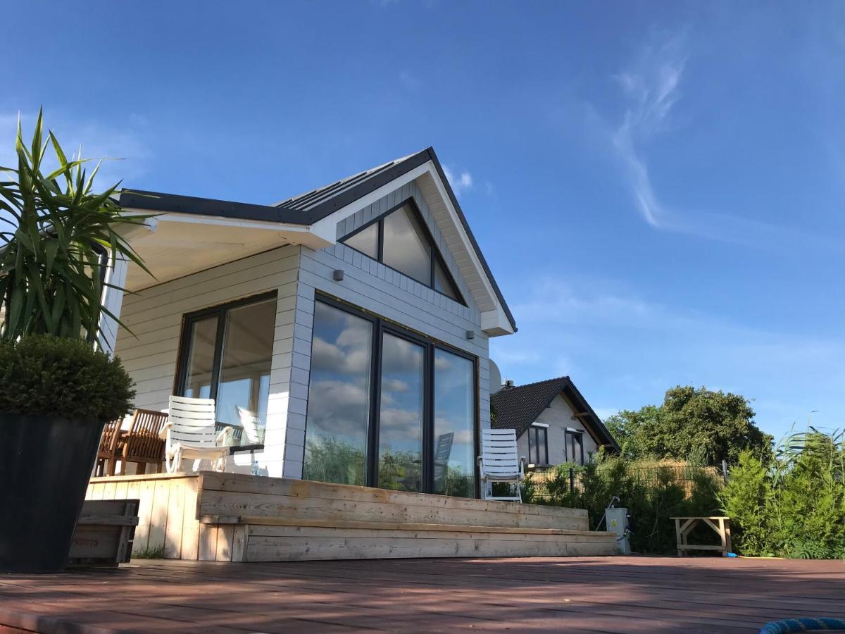 Baltic Waterfront Yacht House Hotell Świnoujście Eksteriør bilde