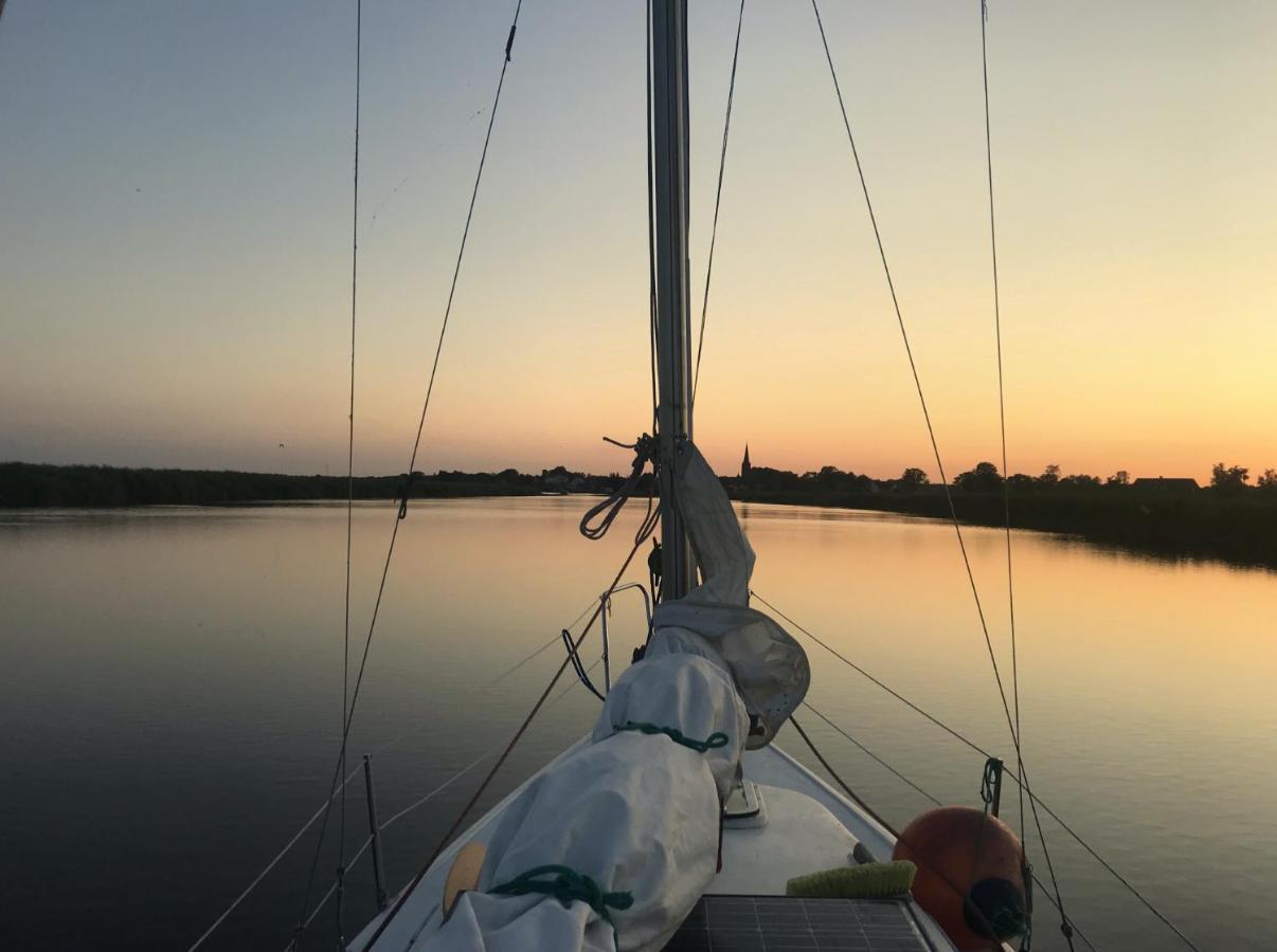 Baltic Waterfront Yacht House Hotell Świnoujście Eksteriør bilde